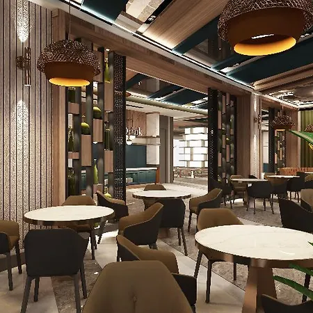 Bella Luna Hotel 4*