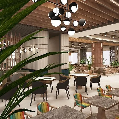 Bella Luna Hotel 4*